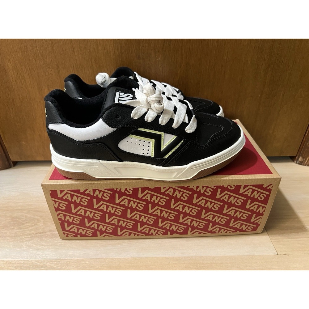 Vans Upland Casual Sneakers Size Mens 7.5, Womens 9 Black White Lime Skate New